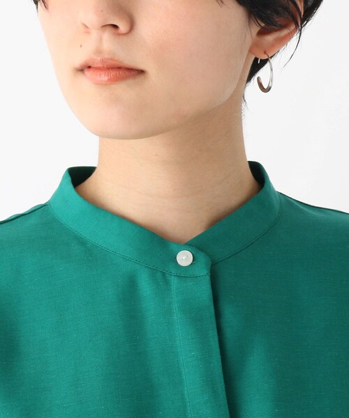 OPAQUE.CLIP（オペークドットクリップ）の「◆リネンブレンド バンドカラーシャツ【WEB限定カラー・サイズ】（シャツ/ブラウス・レディース・ブラック/グリーン/サンドベージュ/ホワイト系その他6・36/38/40/42）」の7枚目の写真