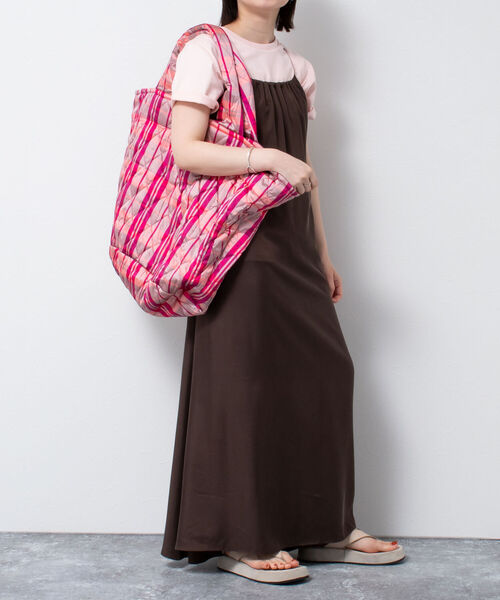 NE QUITTEZ PAS!（ヌキテパ）の「【ne Quittez pas/ ヌキテパ】◇【WEB限定】キルトバッグ（トートバッグ・レディース・レッド系その他/ブルー系その他・FREE）」の11枚目の写真