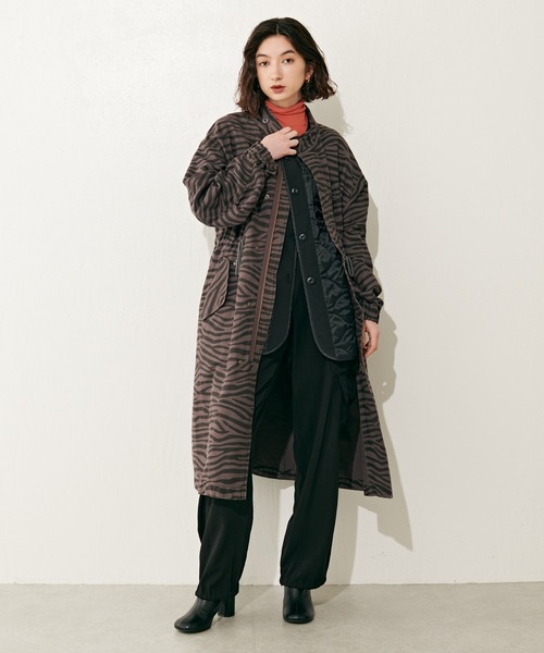 Lui's（ルイス）の「ライナー付きゼブラプリントモッズコート（モッズコート・レディース・グレー・FREE）」の2枚目の写真