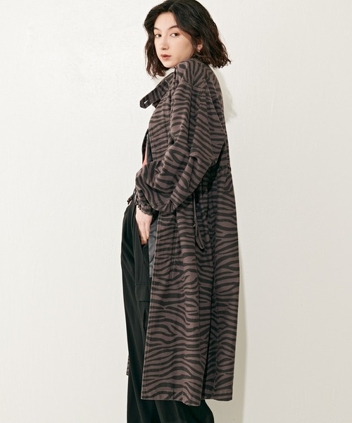 Lui's（ルイス）の「ライナー付きゼブラプリントモッズコート（モッズコート・レディース・グレー・FREE）」の7枚目の写真