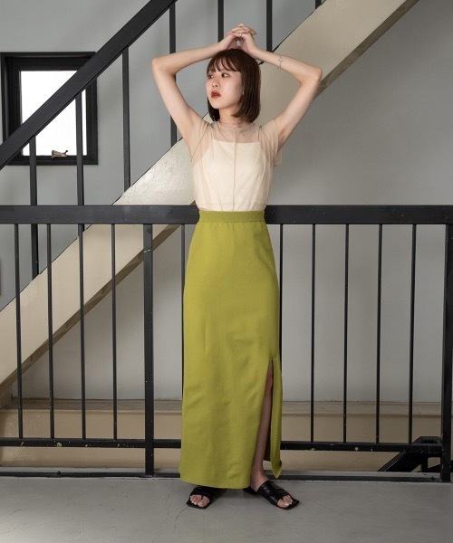 Amiur(エミレ)の「front slit long tight skirt(スカート・レディース・ブラック/グリーン/グレー系その他・FREE)」の10枚目の写真