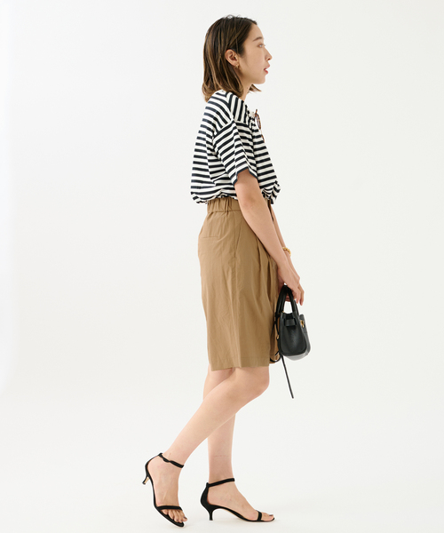 journal standard L'essage(ジャーナルスタンダードレサージュ)の「OUMIタイプライターショートパンツ(その他パンツ・レディース・キャメル/ネイビー・FREE)」の8枚目の写真