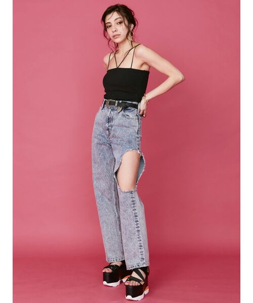 EVRIS(エヴリス)の「メタルバックルフェイクレザーベルト(ベルト・レディース・ブラック/ホワイト/ブラウン・FREE)」の4枚目の写真