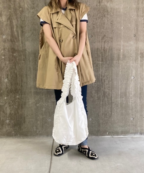 Casselini(キャセリーニ)の「Casselini(キャセリーニ)ミニフリルトート(トートバッグ・レディース・ブラック/ベージュ/アイボリー・FREE)」の11枚目の写真