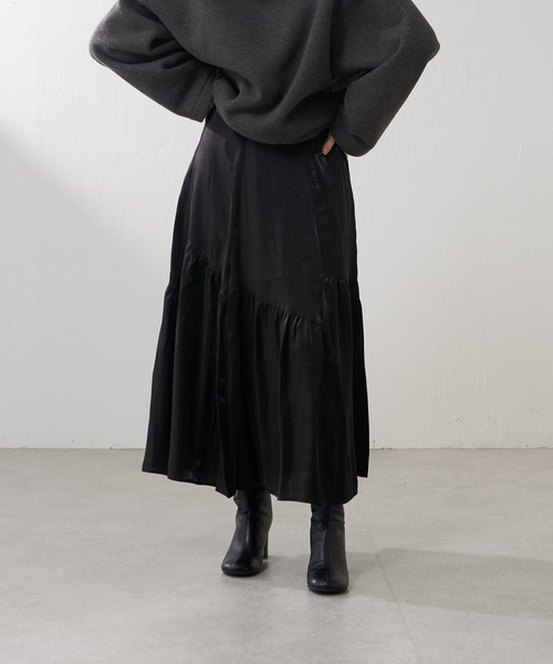 Lui's（ルイス）の「【カタログ掲載アイテム】アシメティアードタフタスカート（スカート・レディース・ブラック/ブルー・FREE）」の3枚目の写真