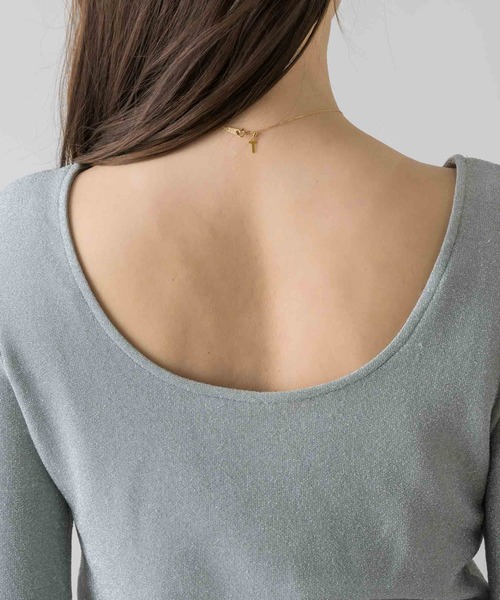 NEUNA(ヌナ)の「去年完売したアイテムが再登場!【パット付き!1枚で楽々着れる。】【前後2wayで着られる!】 ベロア/ラメ 2wayカットソートップス(Tシャツ/カットソー・レディース・ブルー/ブラック/ブラウン/グレー/ベージュ/ブラック系その他/グレー系その他・FREE)」の18枚目の写真