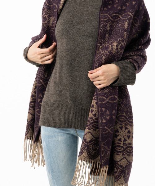 QUEENHEAD(クイーンヘッド)の「大判アンティークストールマフラー(マフラー・レディース・ブラック系/ベージュ系/パープル系/グレー系/ブラウン系/ブルー系・FREE)」の19枚目の写真