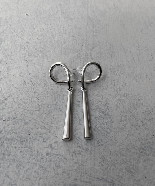 cheriella（シェリエラ）の「【cheriella】ドローイングラインロングピアス（ピアス（両耳用）・レディース・ゴールド/シルバー・FREE）」の11枚目の写真