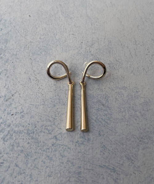 cheriella（シェリエラ）の「【cheriella】ドローイングラインロングピアス（ピアス（両耳用）・レディース・ゴールド/シルバー・FREE）」の12枚目の写真