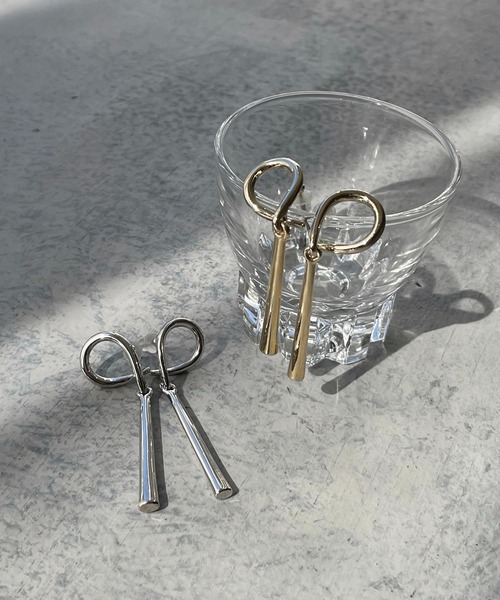 cheriella（シェリエラ）の「【cheriella】ドローイングラインロングピアス（ピアス（両耳用）・レディース・ゴールド/シルバー・FREE）」の8枚目の写真