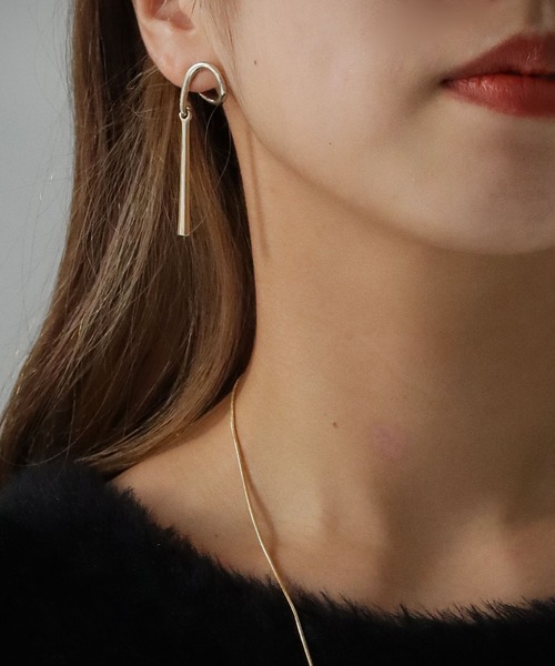 cheriella（シェリエラ）の「【cheriella】ドローイングラインロングピアス（ピアス（両耳用）・レディース・ゴールド/シルバー・FREE）」の9枚目の写真