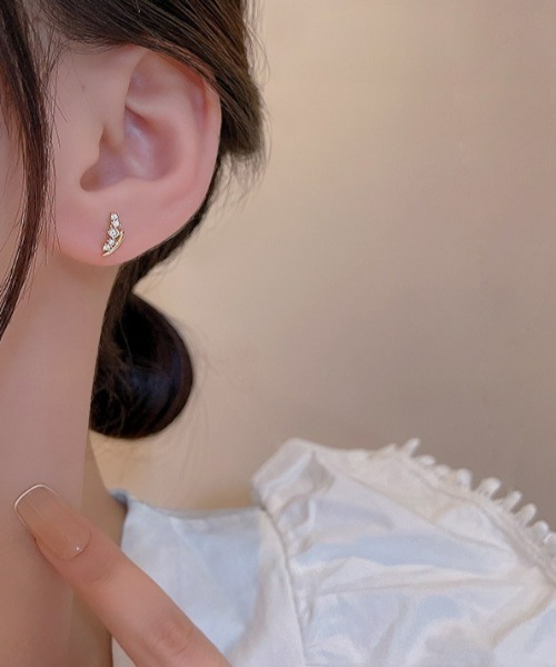 LAC-VERT（ラック・ヴェール）の「ゴールドムーンミニピアス（ピアス（両耳用）・レディース・その他1/その他2・FREE）」の3枚目の写真