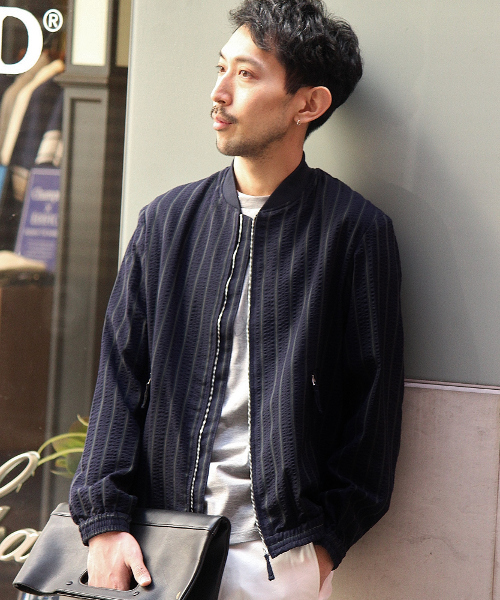 EDIFICE(エディフィス)の「◇レジメンサッカー ショートリブ ブルゾン(ブルゾン・メンズ・ネイビー/グレー/グリーン・48/46/44/50)」の1枚目の写真