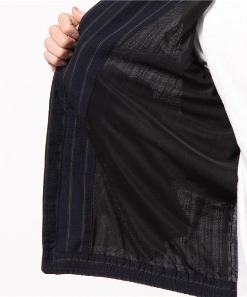 EDIFICE(エディフィス)の「◇レジメンサッカー ショートリブ ブルゾン(ブルゾン・メンズ・ネイビー/グレー/グリーン・48/46/44/50)」の12枚目の写真