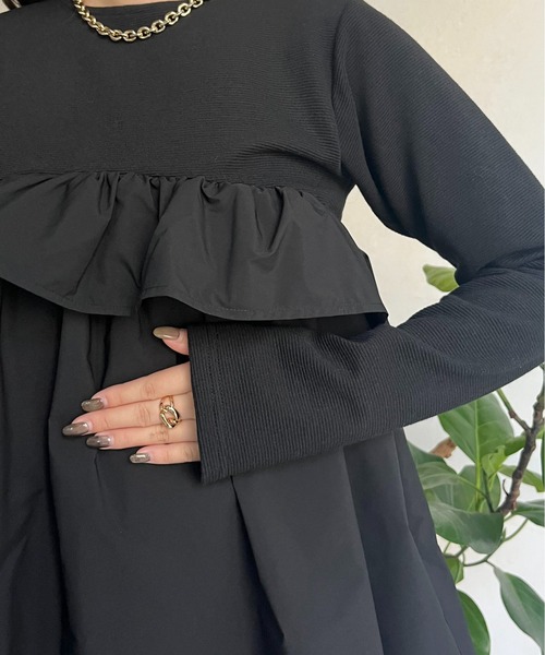 prose verse（プロズヴェール）の「フリルギャザーペプラムトップス（Tシャツ/カットソー・レディース・ブラック/オフホワイト・MEDIUM）」の9枚目の写真