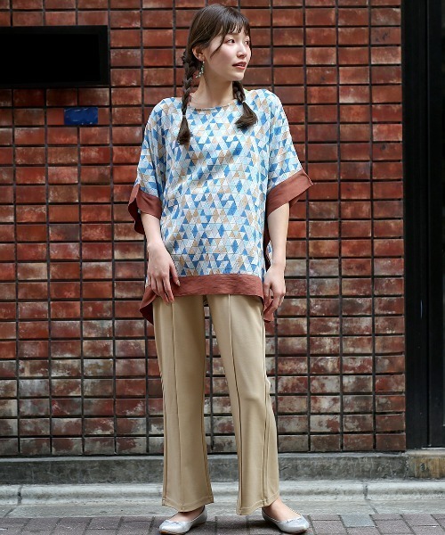 チチカカ(チチカカ)の「ポンチセンタータックパンツ(その他パンツ・レディース・ベージュ/ブルー/ブラック・MEDIUM/LARGE)」の7枚目の写真