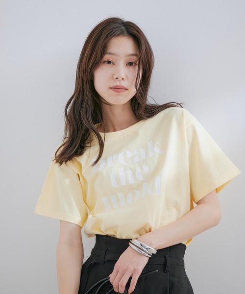 VIS（ビス）の「【洗える】アソートロゴクルーネックTシャツ（Tシャツ/カットソー・レディース・ブラック/ホワイト系その他/ホワイト系その他2/イエロー・FREE）」の13枚目の写真