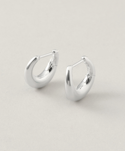 GEORG JENSEN（ジョージジェンセン）の「【GEORG JENSEN / ジョージ ジェンセン】SMALL HOOP ピアス（ピアス（両耳用）・レディース・シルバー・FREE）」の3枚目の写真