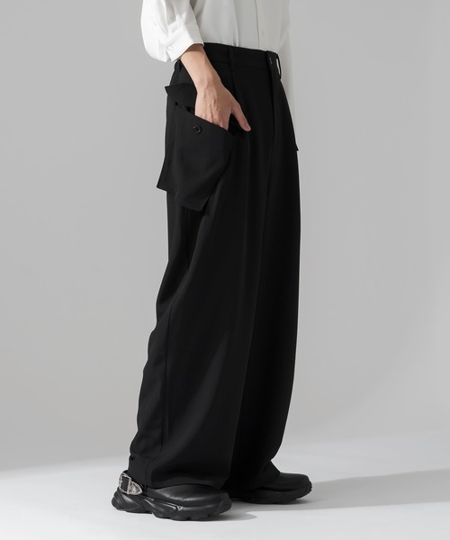 Adoon plain（アドーンプレーン）の「【Adoon plain】ビッグポケットカーゴパンツ（カーゴパンツ・メンズ・ブラック/グレー・MEDIUM/LARGE）」の2枚目の写真