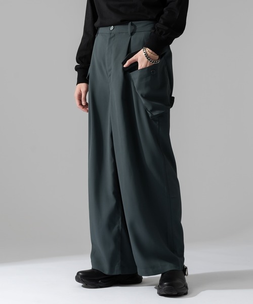 Adoon plain（アドーンプレーン）の「【Adoon plain】ビッグポケットカーゴパンツ（カーゴパンツ・メンズ・ブラック/グレー・MEDIUM/LARGE）」の3枚目の写真