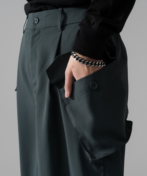 Adoon plain（アドーンプレーン）の「【Adoon plain】ビッグポケットカーゴパンツ（カーゴパンツ・メンズ・ブラック/グレー・MEDIUM/LARGE）」の12枚目の写真