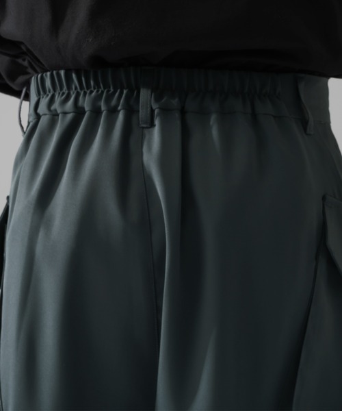 Adoon plain（アドーンプレーン）の「【Adoon plain】ビッグポケットカーゴパンツ（カーゴパンツ・メンズ・ブラック/グレー・MEDIUM/LARGE）」の13枚目の写真