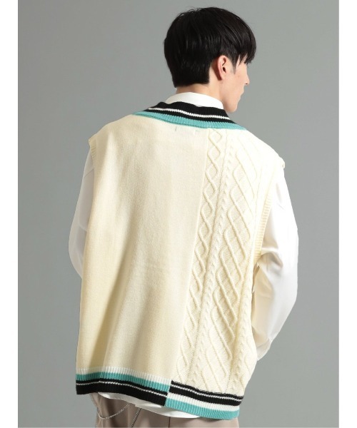 semantic design（セマンティックデザイン）の「セマンティックデザイン ケーブル柄切替 Vネック ニットベスト（ベスト・メンズ・ブラック/ホワイト・MEDIUM/LARGE）」の22枚目の写真