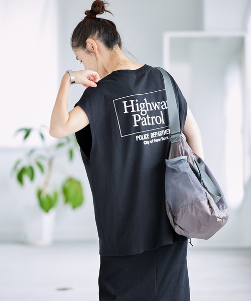 JOURNAL STANDARD（ジャーナルスタンダード）の「NYCノースリーブ（Tシャツ/カットソー・レディース・ホワイト/ブラック・FREE）」の7枚目の写真