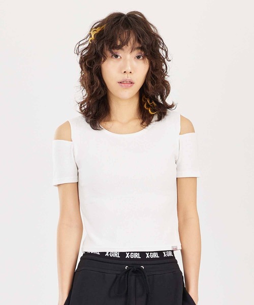 X-girl(エックスガール)の「CUT OUT SHOULDER S/S TOP(Tシャツ/カットソー・レディース・ホワイト/ブラック/ネイビー・M/S)」の5枚目の写真