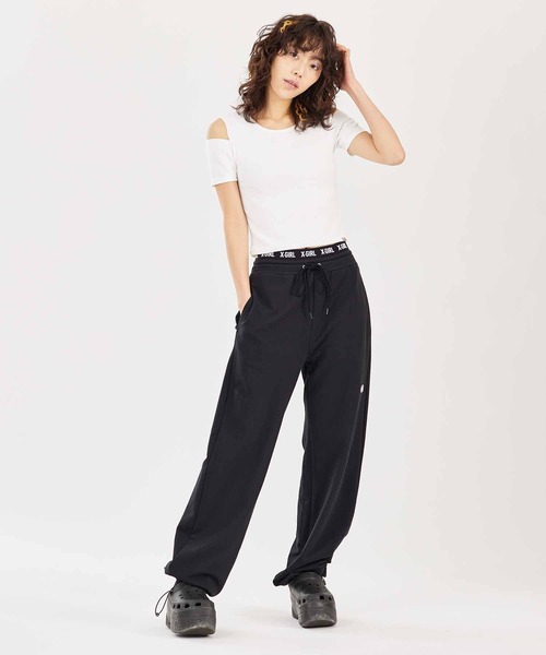 X-girl(エックスガール)の「CUT OUT SHOULDER S/S TOP(Tシャツ/カットソー・レディース・ホワイト/ブラック/ネイビー・M/S)」の9枚目の写真