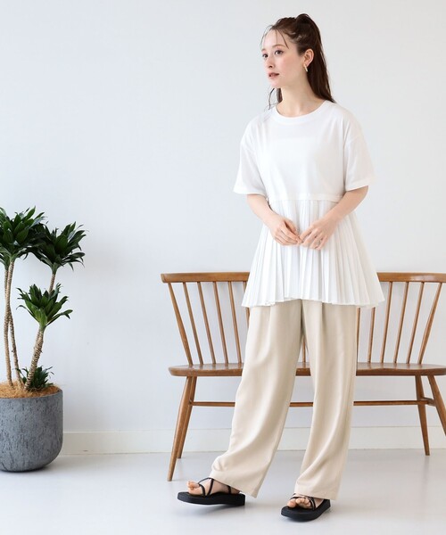 Ray BEAMS(レイビームス)の「Ray BEAMS / プリーツ キリカエ バック リボン Tシャツ(Tシャツ/カットソー・レディース・ホワイト/ブラック/その他・ONE SIZE)」の4枚目の写真