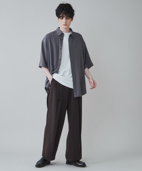 LUCY（ルーシー）の「LUCY/【セットアップ対応】トロミ ベルト付きワイドスラックス（スラックス・メンズ・ブラック/ダークグレー/ブルー系その他/パープル/ダークブラウン・MEDIUM/LARGE）」の12枚目の写真