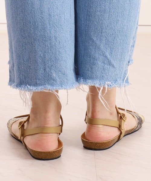 PLAKTON（プラクトン）の「【PLAKTON】別注クロスストラップサンダル（サンダル・レディース・ベージュ/ブラック・S/M/L）」の13枚目の写真