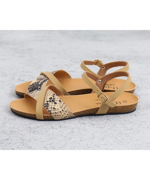 PLAKTON（プラクトン）の「【PLAKTON】別注クロスストラップサンダル（サンダル・レディース・ベージュ/ブラック・S/M/L）」の6枚目の写真