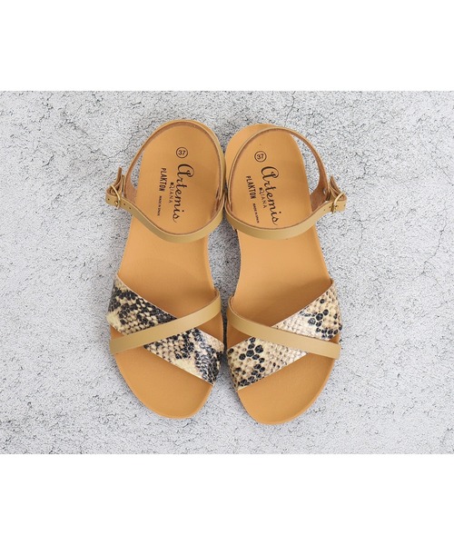 PLAKTON（プラクトン）の「【PLAKTON】別注クロスストラップサンダル（サンダル・レディース・ベージュ/ブラック・S/M/L）」の7枚目の写真