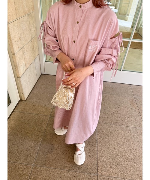 JUMELLE(ジュメロ)の「肩スリットリボンシャツOP【低身長~高身長】(シャツワンピース・レディース・レッド/ネイビー・SMALL/MEDIUM)」の7枚目の写真