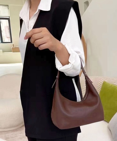 florist（フローリスト）の「【軽量】ソフトシュリンクレザーのハーフムーンハンドバッグ/レディースバッグ（ハンドバッグ・レディース・ベージュ/マスタード/ホワイト/グリーン/ブラック/ライトブルー/モカ/キャメル・FREE）」の4枚目の写真