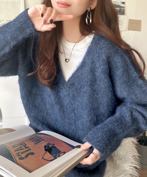 classicalelf（クラシカルエルフ）の「ふんわりと大人可愛い 2way起毛Vネックプルオーバー（長袖）（ニット/セーター・レディース・ネイビー/グリーン/グレー/イエロー/グレイッシュベージュ/ライトピンク・LARGE/SMALL/X-LARGE/MEDIUM）」の9枚目の写真