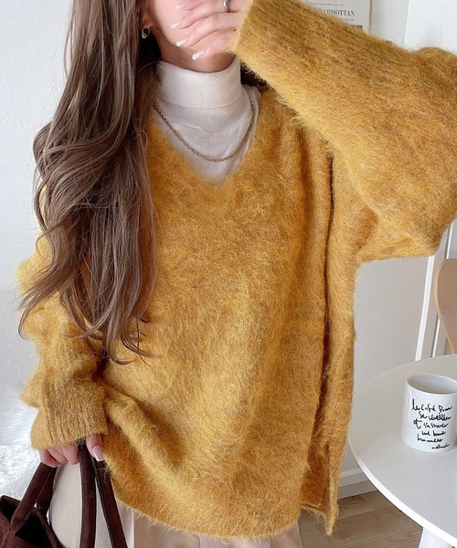 classicalelf（クラシカルエルフ）の「ふんわりと大人可愛い 2way起毛Vネックプルオーバー（長袖）（ニット/セーター・レディース・ネイビー/グリーン/グレー/イエロー/グレイッシュベージュ/ライトピンク・LARGE/SMALL/X-LARGE/MEDIUM）」の12枚目の写真