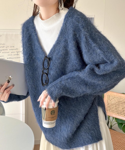 classicalelf（クラシカルエルフ）の「ふんわりと大人可愛い 2way起毛Vネックプルオーバー（長袖）（ニット/セーター・レディース・ネイビー/グリーン/グレー/イエロー/グレイッシュベージュ/ライトピンク・LARGE/SMALL/X-LARGE/MEDIUM）」の18枚目の写真