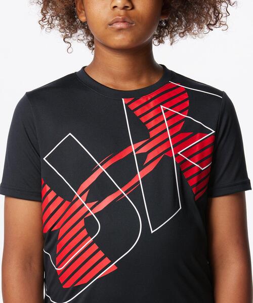 UNDER ARMOUR(アンダーアーマー)の「UAテック ショートスリーブTシャツ 〈スーパービッグロゴ〉(トレーニング/KIDS)(Tシャツ/カットソー・キッズ・ブラック・160cm/150cm/130cm/140cm/120cm)」の4枚目の写真