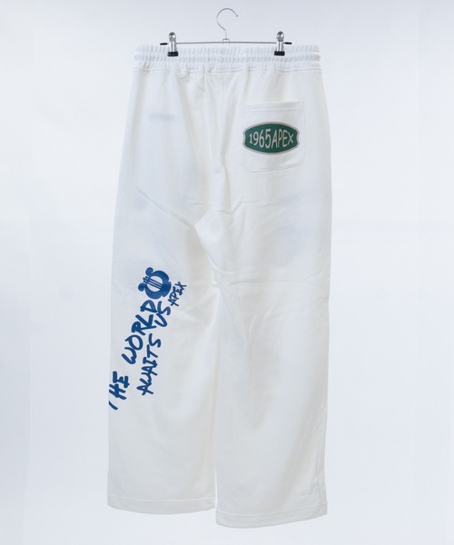 JOHN'S CLOSET（ジョンズクローゼット）の「【13】カレッジワッペン ワイドスウェットパンツ（スウェットパンツ・メンズ・ワンウォッシュ/オフホワイト/ブラック/サックスブルー/グレー・LARGE/MEDIUM）」の6枚目の写真