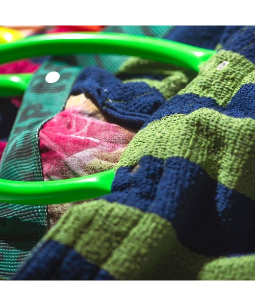 PUEBCO(プエブコ)の「POOL BAG/PATTERN LINING(ショルダーバッグ・メンズ・イエロー系その他/ピンク系その他/オレンジ系その他/グリーン系その他・ONE SIZE)」の11枚目の写真