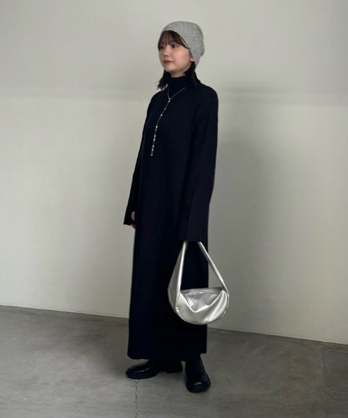 セール】【サイズ展開あり】フィンガータートルニットロングワンピース