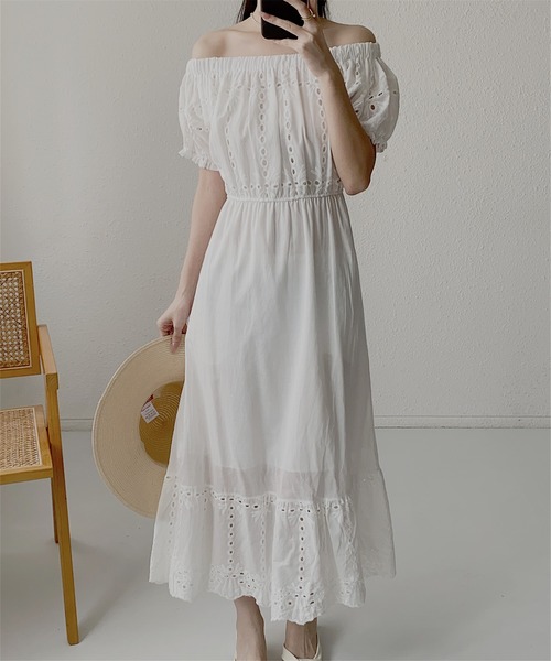 MAISON DE THERESE(メゾン ド テレーズ)の「ビーチ リゾート オフショルダー 総レースフレアワンピース(ワンピース・レディース・ホワイト・M/S/L/XL)」の2枚目の写真