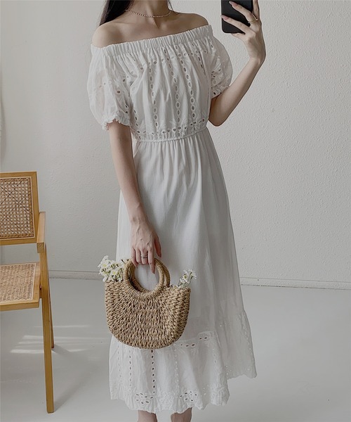 MAISON DE THERESE(メゾン ド テレーズ)の「ビーチ リゾート オフショルダー 総レースフレアワンピース(ワンピース・レディース・ホワイト・M/S/L/XL)」の8枚目の写真