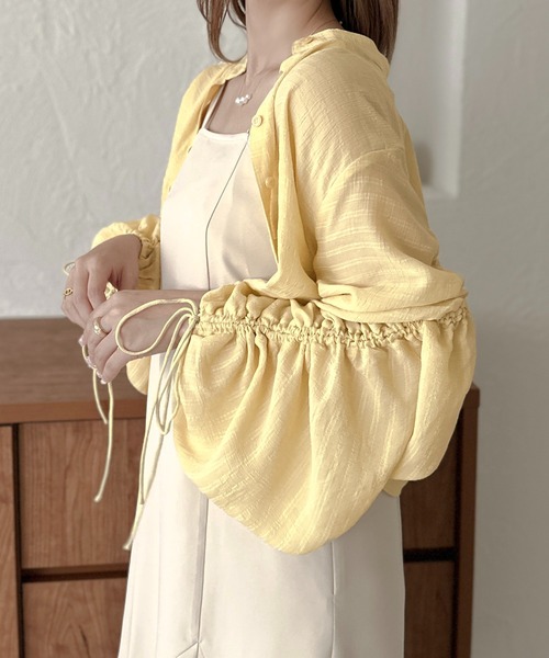 apres jour clair(アプレジュールクレア)の「【apres jour clair】袖ドロストバンドカラーシャツ【ZOZOTOWN限定アイテム】(シャツ/ブラウス・レディース・イエロー系その他/アイボリー/ベージュ・フリー/X-LARGE)」の17枚目の写真