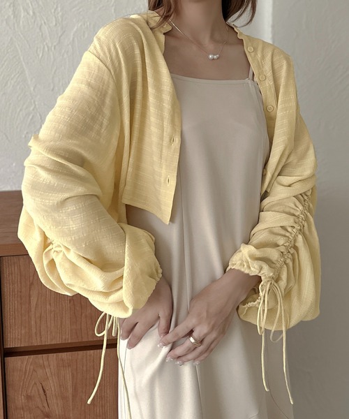 apres jour clair(アプレジュールクレア)の「【apres jour clair】袖ドロストバンドカラーシャツ【ZOZOTOWN限定アイテム】(シャツ/ブラウス・レディース・イエロー系その他/アイボリー/ベージュ・フリー/X-LARGE)」の18枚目の写真