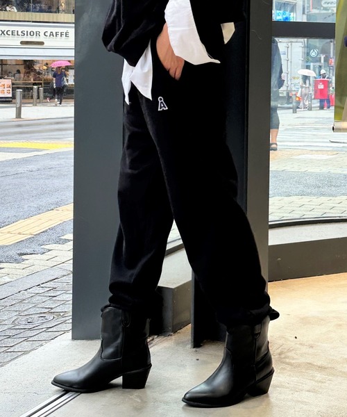 ALAND（エーランド）の「【UNISEX】ALAND／ワッペンロゴパンツ（ウラケ） 2976333（スウェットパンツ・レディース・ネイビー/ブラック/ライトグレー・MEDIUM/LARGE）」の11枚目の写真