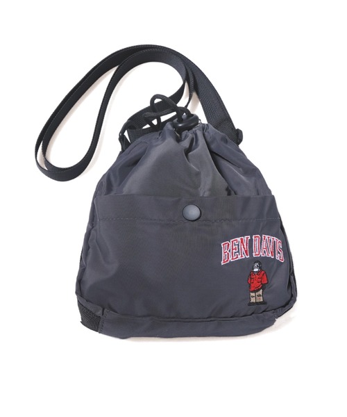 BEN DAVIS（ベンデイビス）の「《BEN DAVIS/ベンデイビス》刺繍ドローストリングショルダー（ショルダーバッグ・メンズ・ブラック/チャコール・FREE）」の2枚目の写真